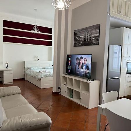 Ponthouse: Navigli, Iulm, Romolo Apartment มิลาน ภายนอก รูปภาพ