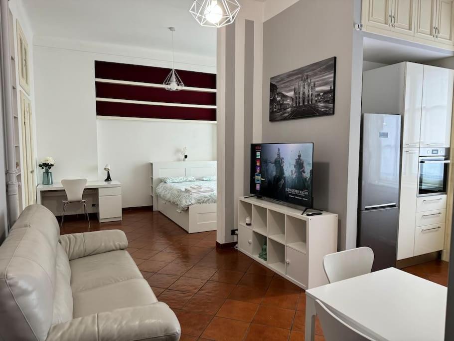 Ponthouse: Navigli, Iulm, Romolo Apartment มิลาน ภายนอก รูปภาพ