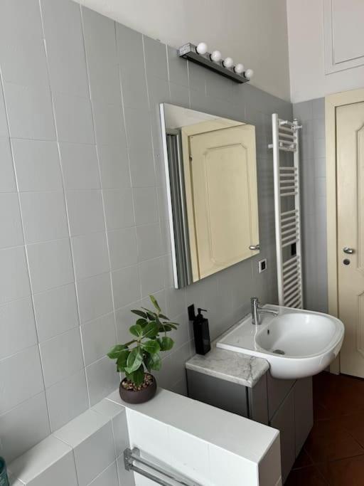 Ponthouse: Navigli, Iulm, Romolo Apartment มิลาน ภายนอก รูปภาพ