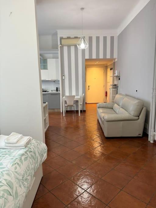 Ponthouse: Navigli, Iulm, Romolo Apartment มิลาน ภายนอก รูปภาพ